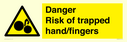 danger-risk-of-trapped-handfingers~